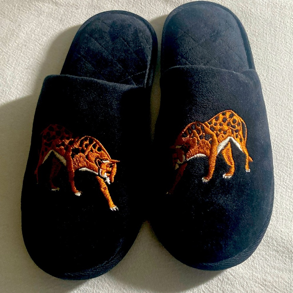 Embroidered slippers